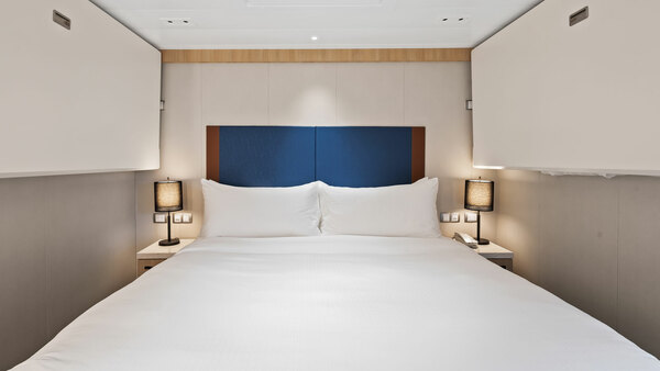 RCI UTOPIA AquaTheater Suite with Large Balcony - 2 Bedrooms 3.jpeg